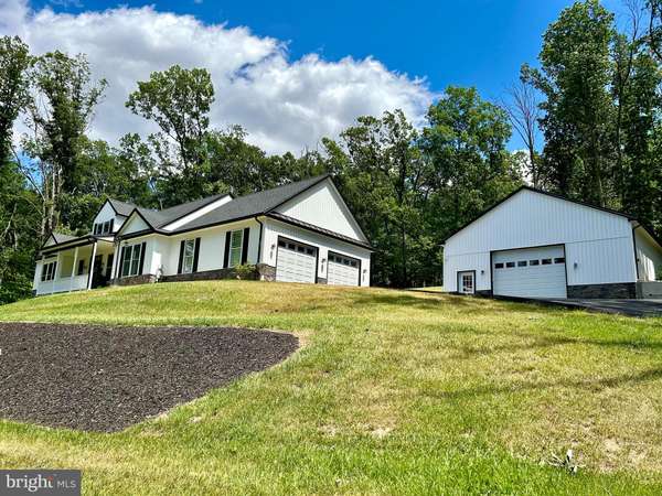 473 JACKSON SQUARE RD, Thomasville, PA 17364