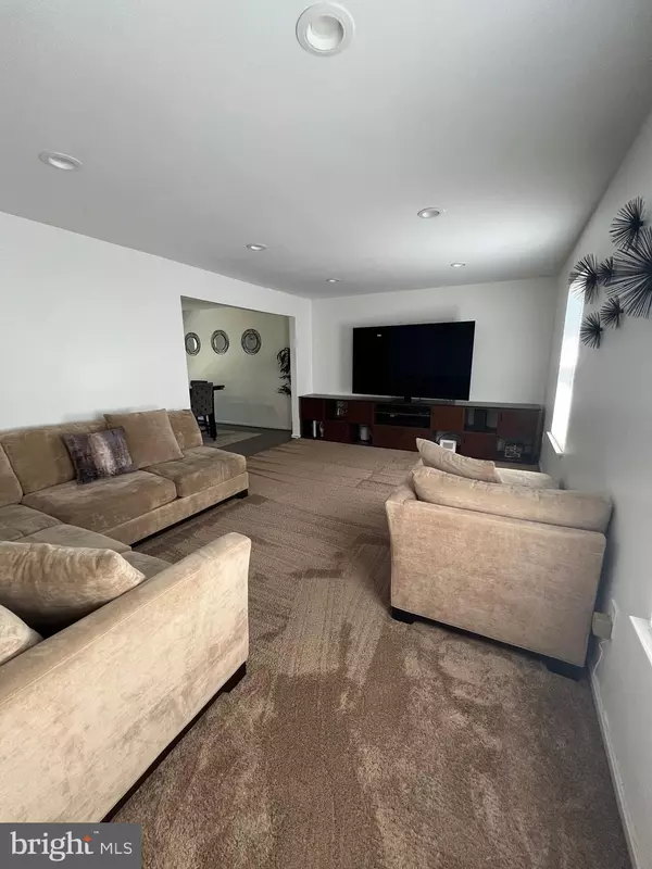 Fort Washington, MD 20744,117 EAGLE HEAD DR