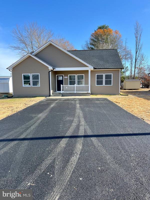 27 OTTER LN, Montross, VA 22520