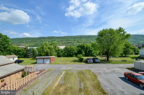 Palmerton, PA 18071,435 LITTLE GAP RD