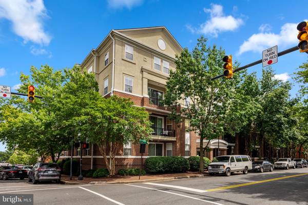 Alexandria, VA 22314,621 N SAINT ASAPH ST #305