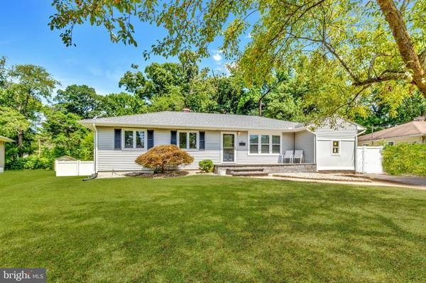 20 SHELL TURN, Hamilton, NJ 08690