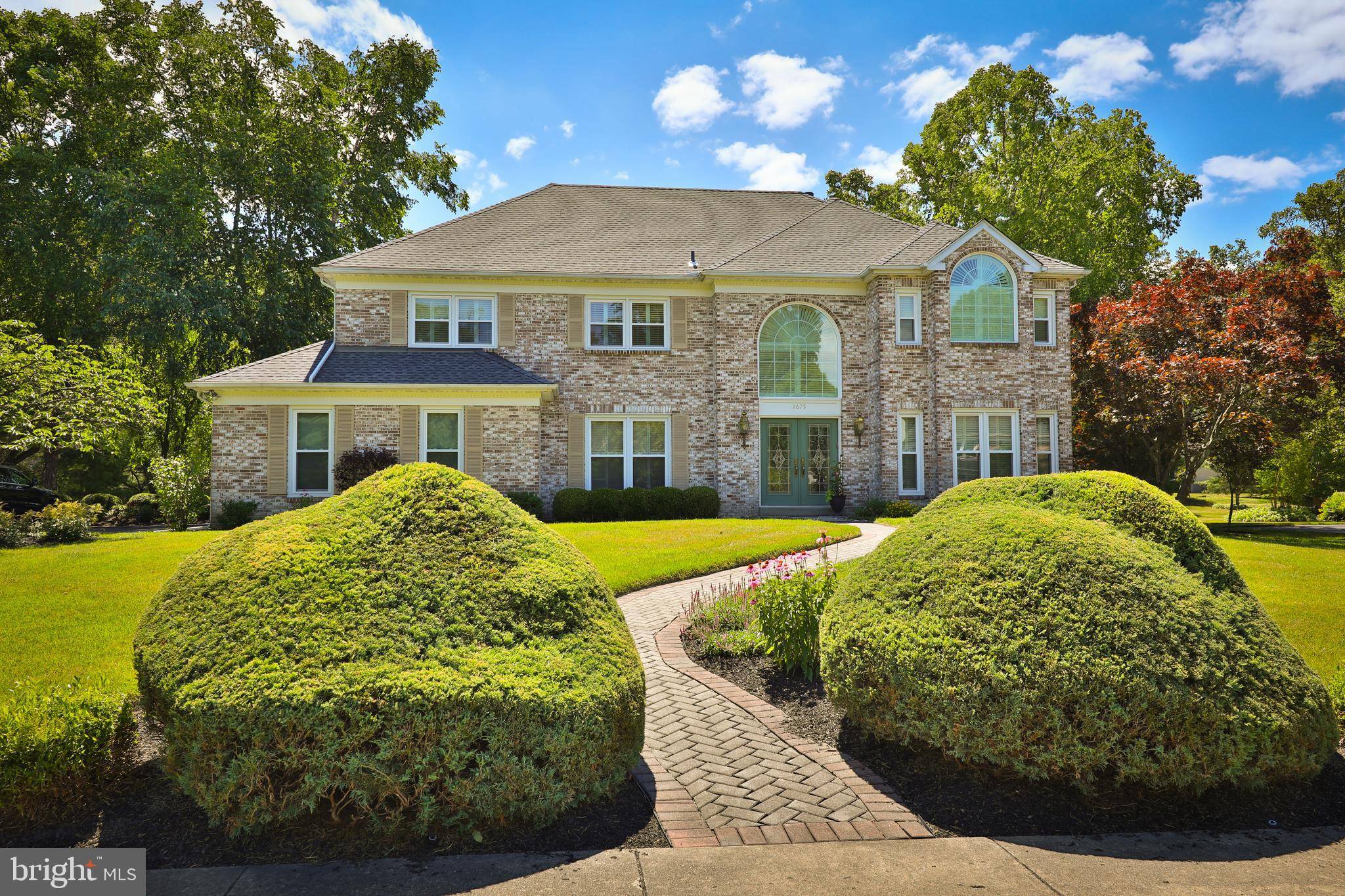 1675 PEMBROOK RD, Maple Glen, PA 19002