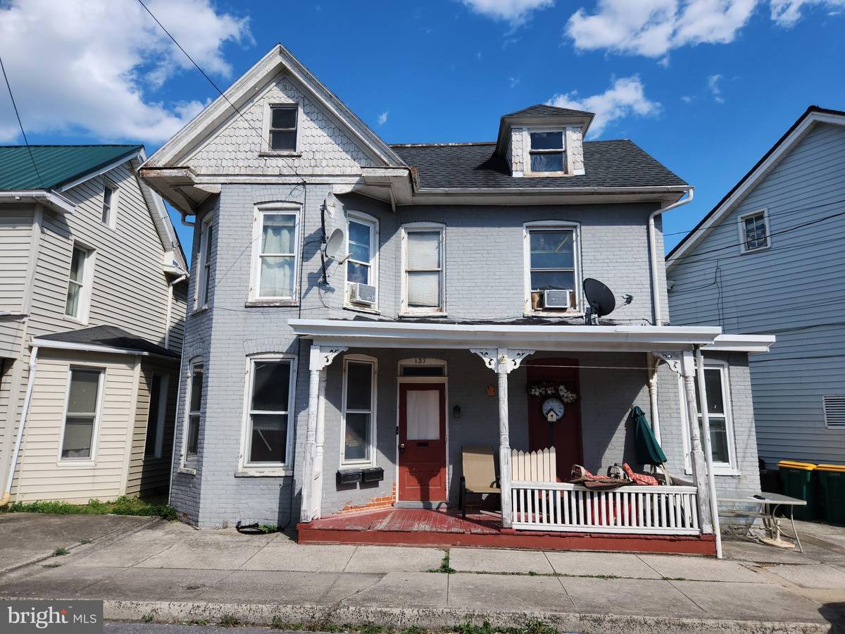 Waynesboro, PA 17268,137 N POTOMAC STREET