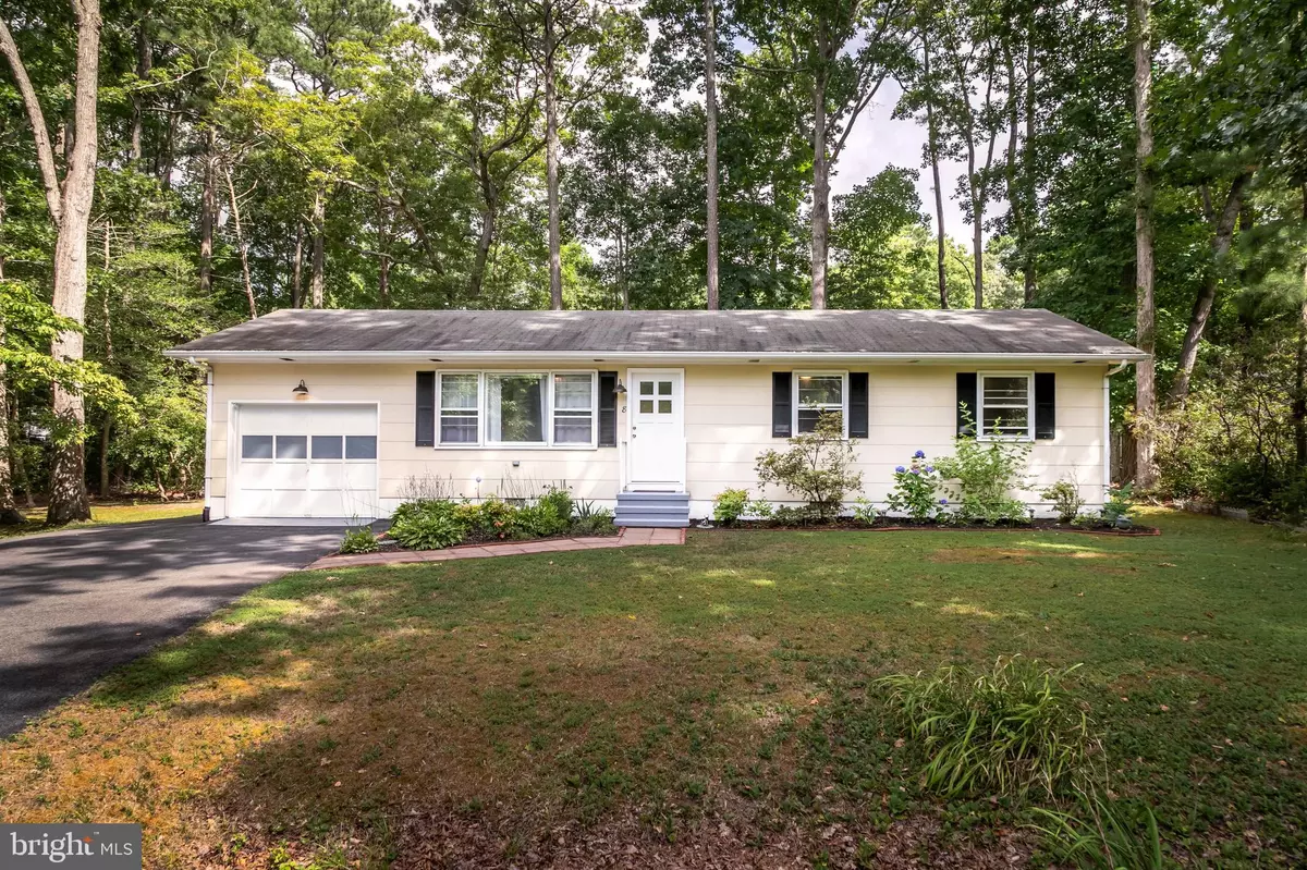 Ocean Pines, MD 21811,8 COMMODORE CT