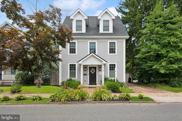 19 W 2ND ST, Moorestown, NJ 08057