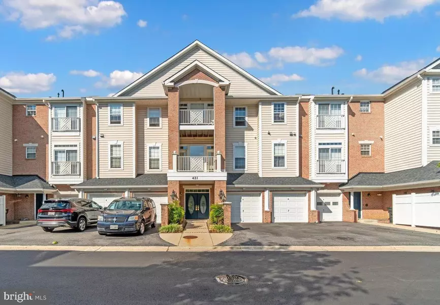 421 HAMLET CLUB DR #206, Edgewater, MD 21037