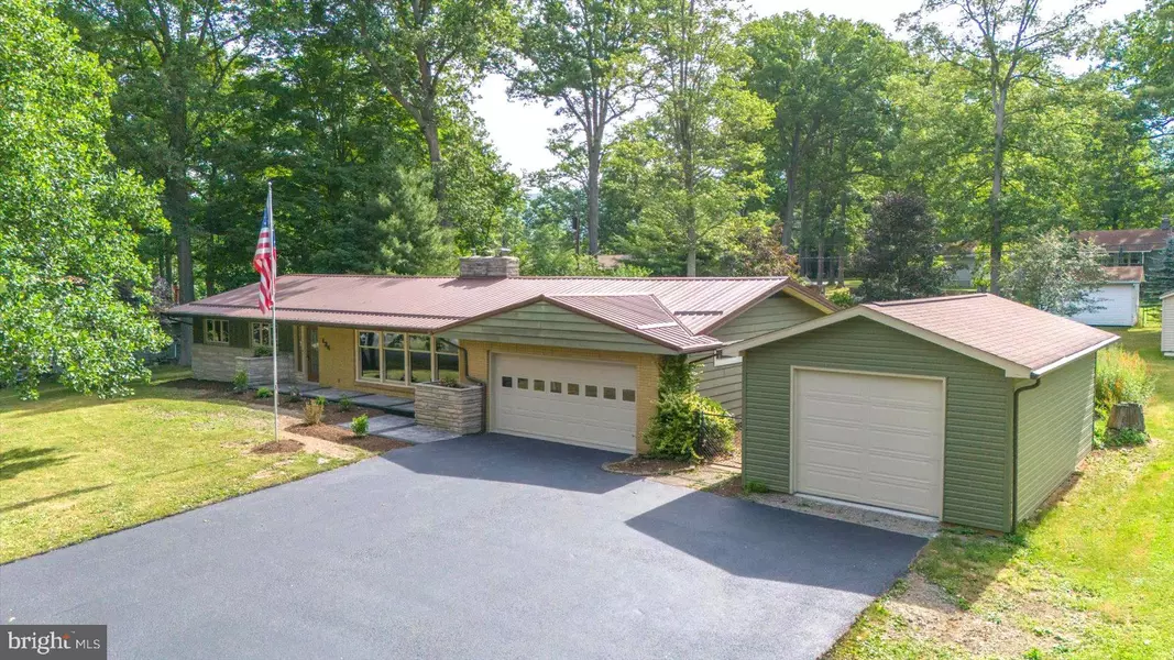134 HAWTHORNE DR N, Altoona, PA 16602