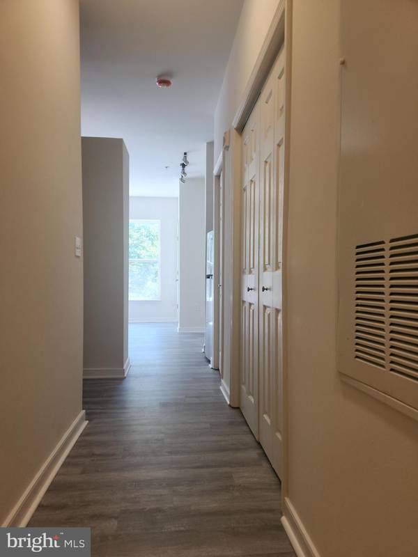 8045 NEWELL ST #105,  Silver Spring,  MD 20910