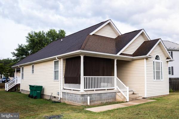 4 BRUMBACK AVE, Luray, VA 22835