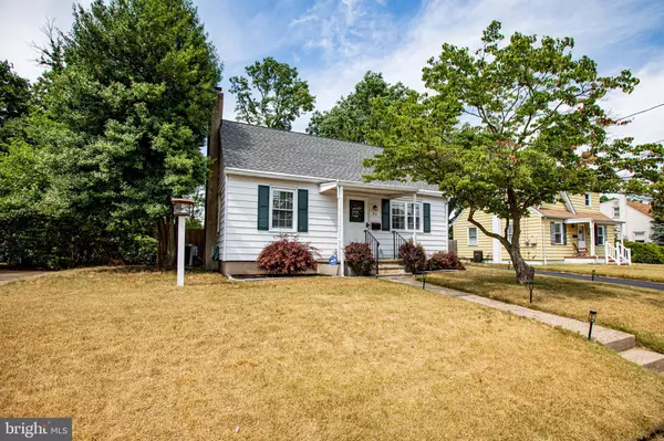 Hamilton Township, NJ 08619,32 COLLINS RD