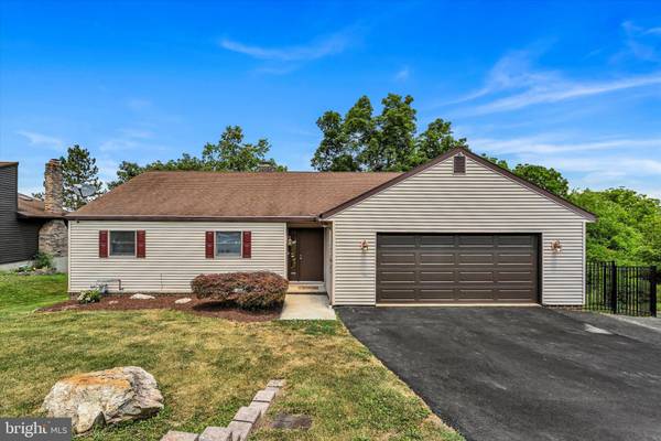 203 PEMBROKE DR, Shillington, PA 19607