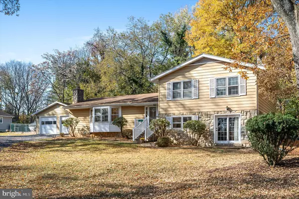18 WOODCOCK AVE, Shepherdstown, WV 25443