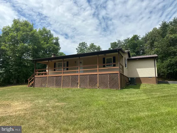 Berkeley Springs, WV 25411,91 HERITAGE LN