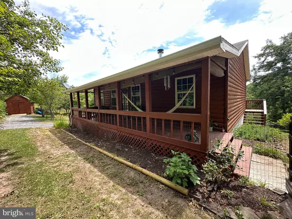 Levels, WV 25431,1090 FELLER DR