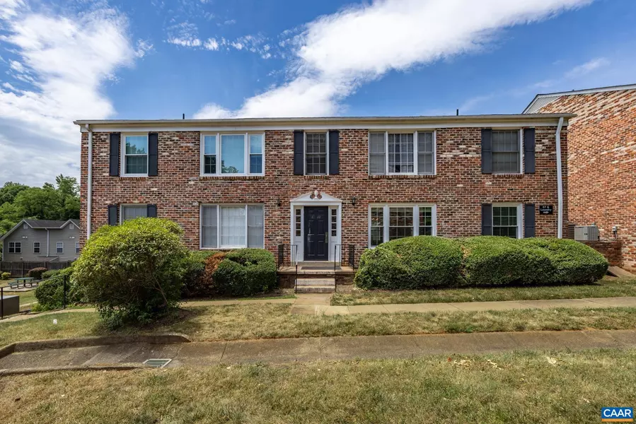 2527 HYDRAULIC RD #41, Charlottesville, VA 22901