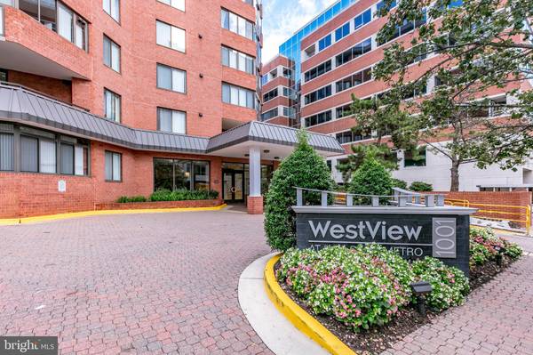 Arlington, VA 22201,1001 N VERMONT ST #702