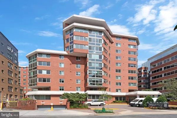 1001 N VERMONT ST #702, Arlington, VA 22201