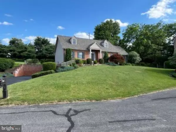 Mifflinburg, PA 17844,415 BUGGY LN