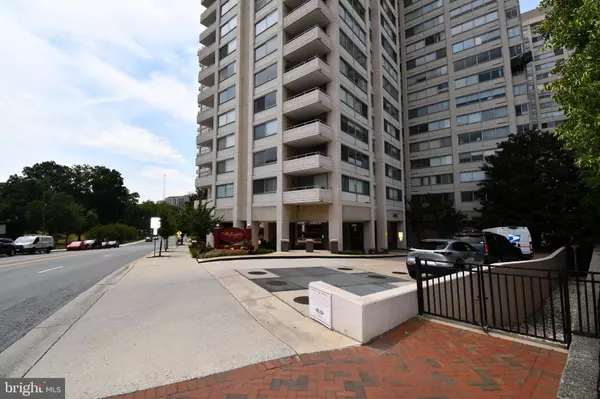 4515 WILLARD AVE #1004S, Chevy Chase, MD 20815