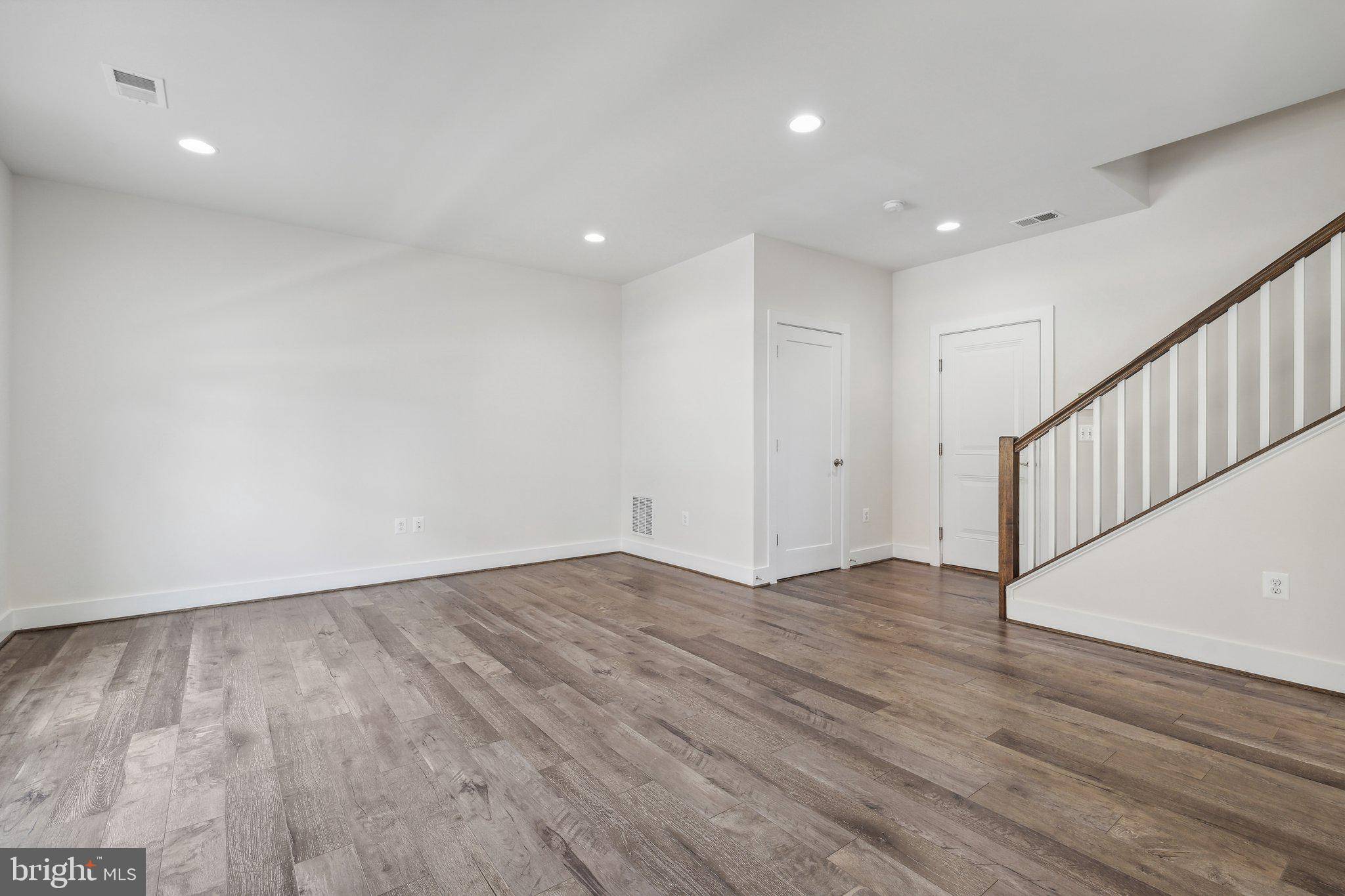 Ashburn, VA 20147,44713 ELLSWORTH TER