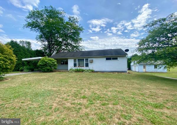 2714 SUMMER VALLEY RD, New Ringgold, PA 17960