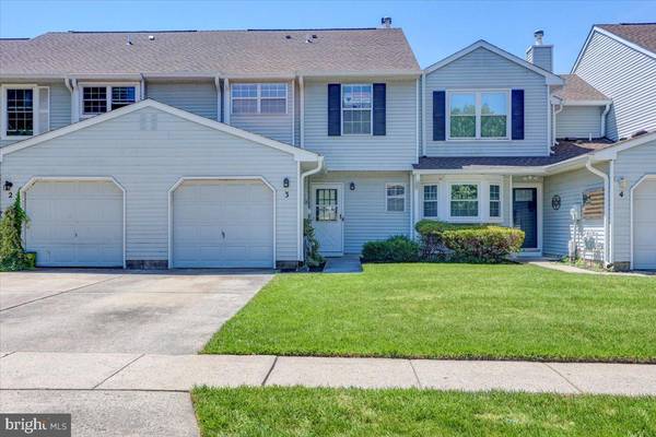 3 FAIRFAX CT, Bordentown, NJ 08505