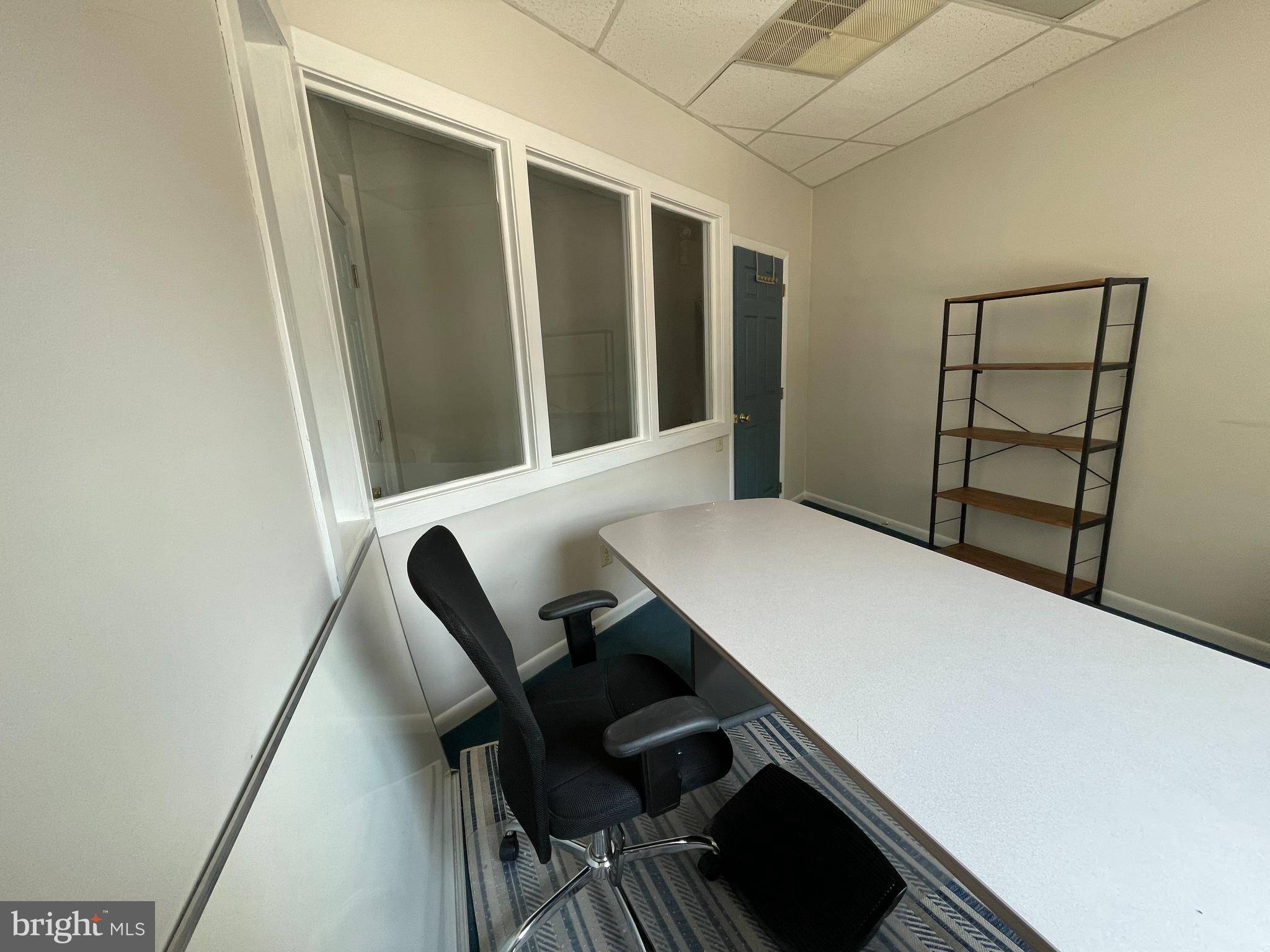 Havertown, PA 19083,40 W MANOA RD #2ND FLOOR