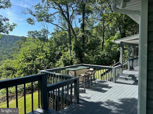Gerrardstown, WV 25420,578 OTTER CREEK DR