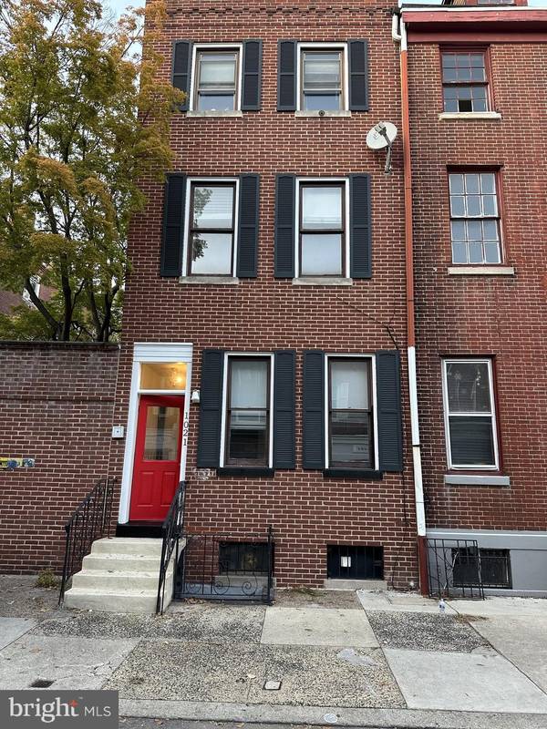 1021 PINE ST, Philadelphia, PA 19107