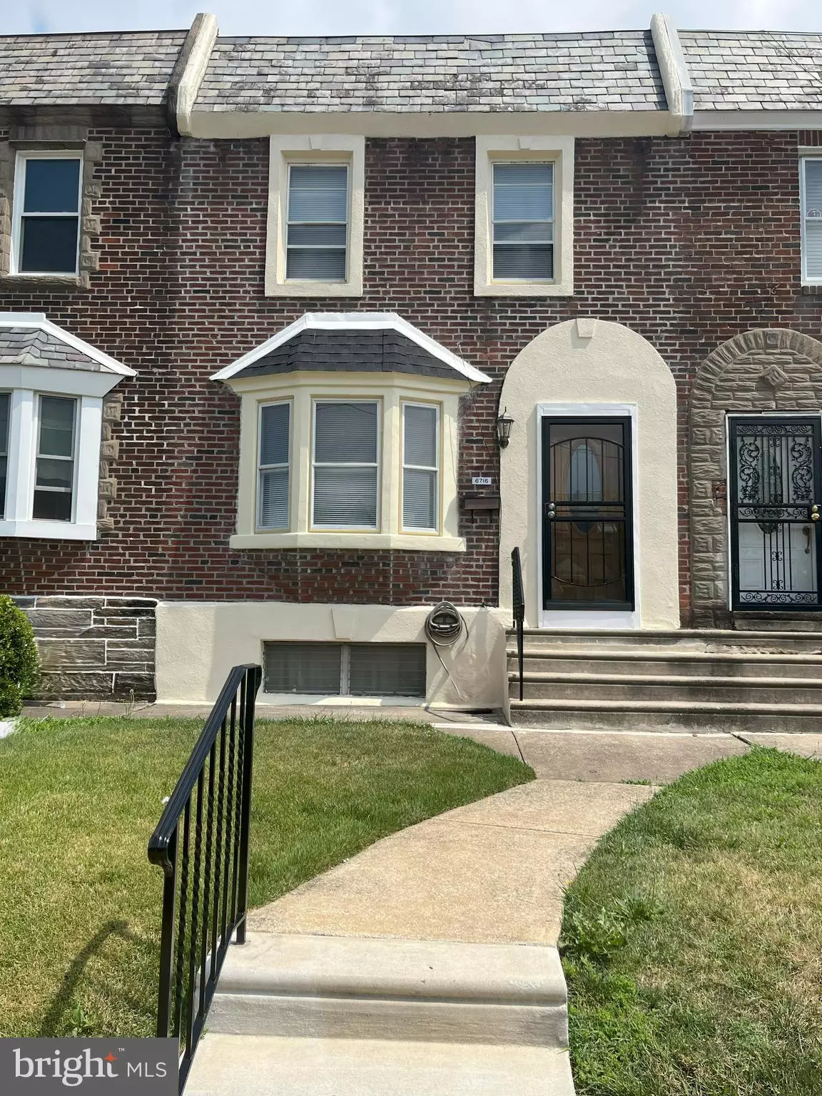 Philadelphia, PA 19142,6716 GROVERS AVE