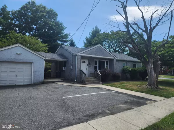 320 VICTORIA ST, Glassboro, NJ 08028