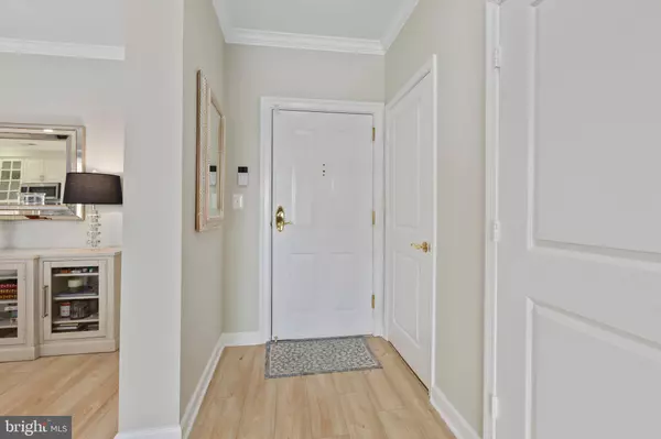 Woodbridge, VA 22191,440 BELMONT BAY DR #417