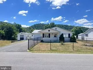 30 N HUMMINGBIRD ST, Keyser, WV 26726