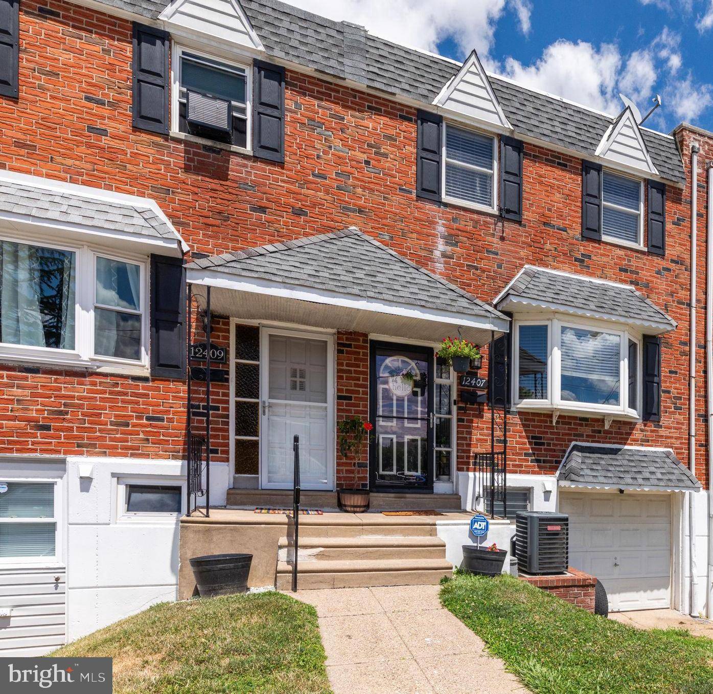 Philadelphia, PA 19154,12407 BARBARY RD