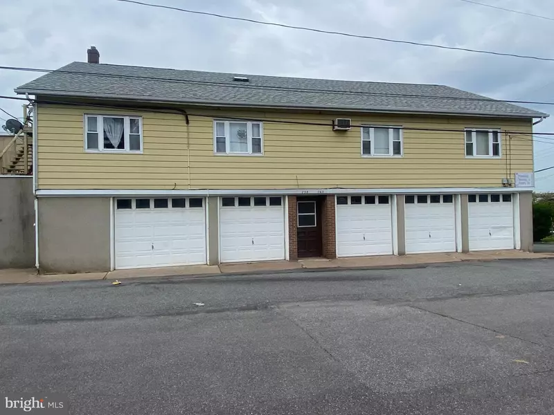 426 W 13TH ST, Hazleton, PA 18201