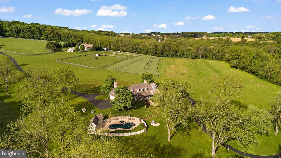 4635 NEWARK RD, Cochranville, PA 19330