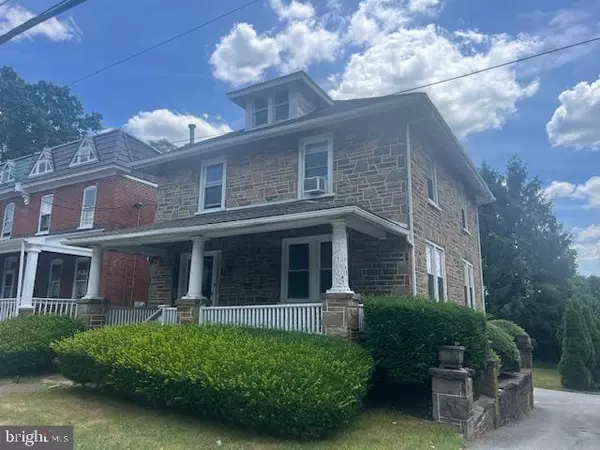 Kennett Square, PA 19348,122 W CYPRESS ST