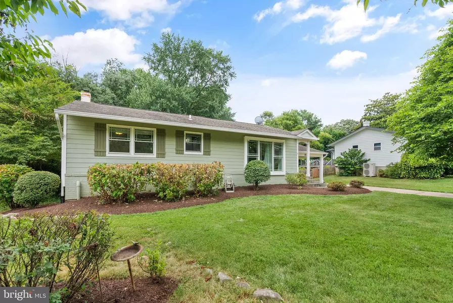 8537 PEPPERDINE DR, Vienna, VA 22180