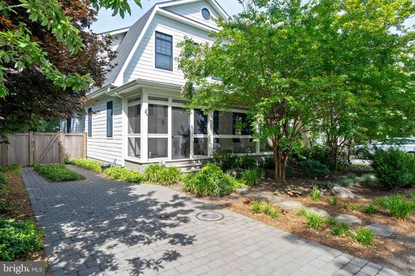 2 GROVE ST, Rehoboth Beach, DE 19971