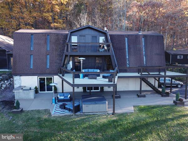 973 SKYTOP MOUNTAIN ROAD, Port Matilda, PA 16870