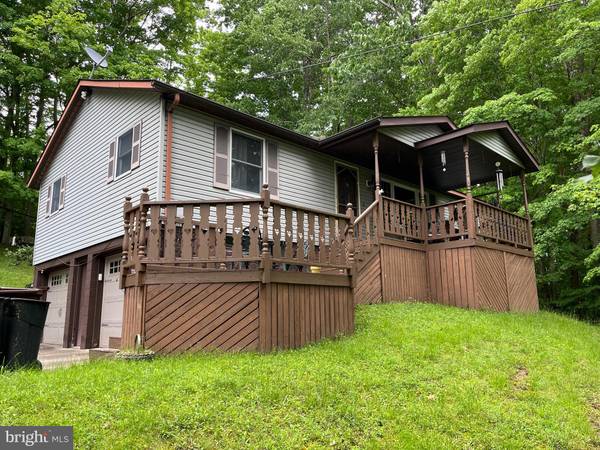 2994 CARRIBEAN RD, Du Bois, PA 15801