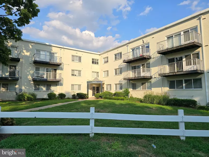 5601 PARKER HOUSE TER #303, Hyattsville, MD 20782