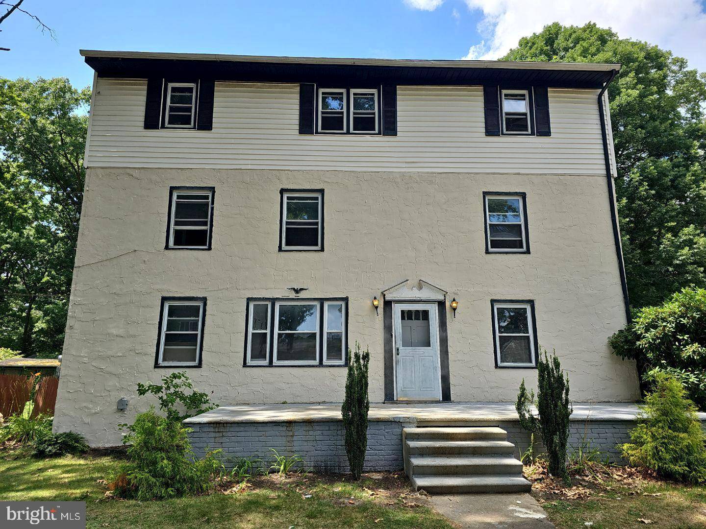 Westville, NJ 08093,612 WOODLAND AVE