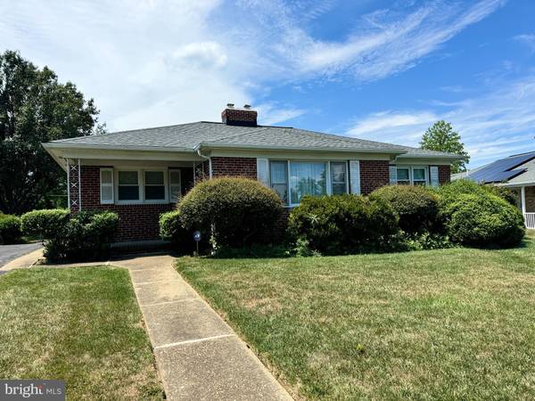 2217 PLEASANT DR, Catonsville, MD 21228