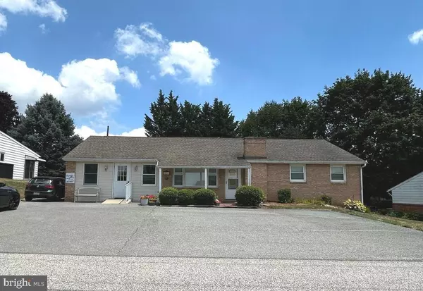 825 EDGEWOOD RD, York, PA 17402