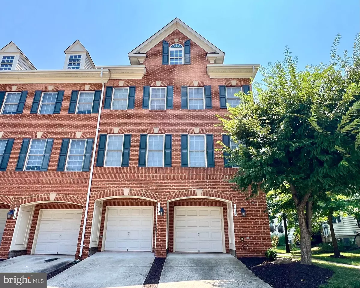 Fairfax, VA 22033,4649 HUMMINGBIRD LN #165
