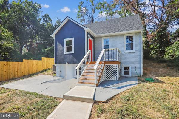 5021 A ST SE, Washington, DC 20019