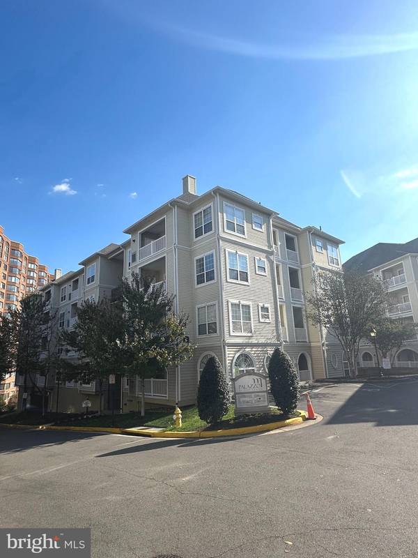 4550 STRUTFIELD LN #2322, Alexandria, VA 22311