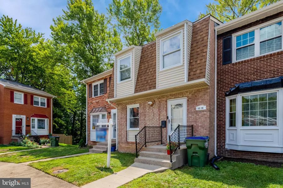 3216 BIRCHDALE SQ, Woodbridge, VA 22193